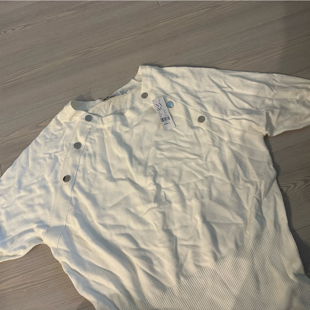 ❤️BOGO FREE❤️ 3/4 sleeve white top